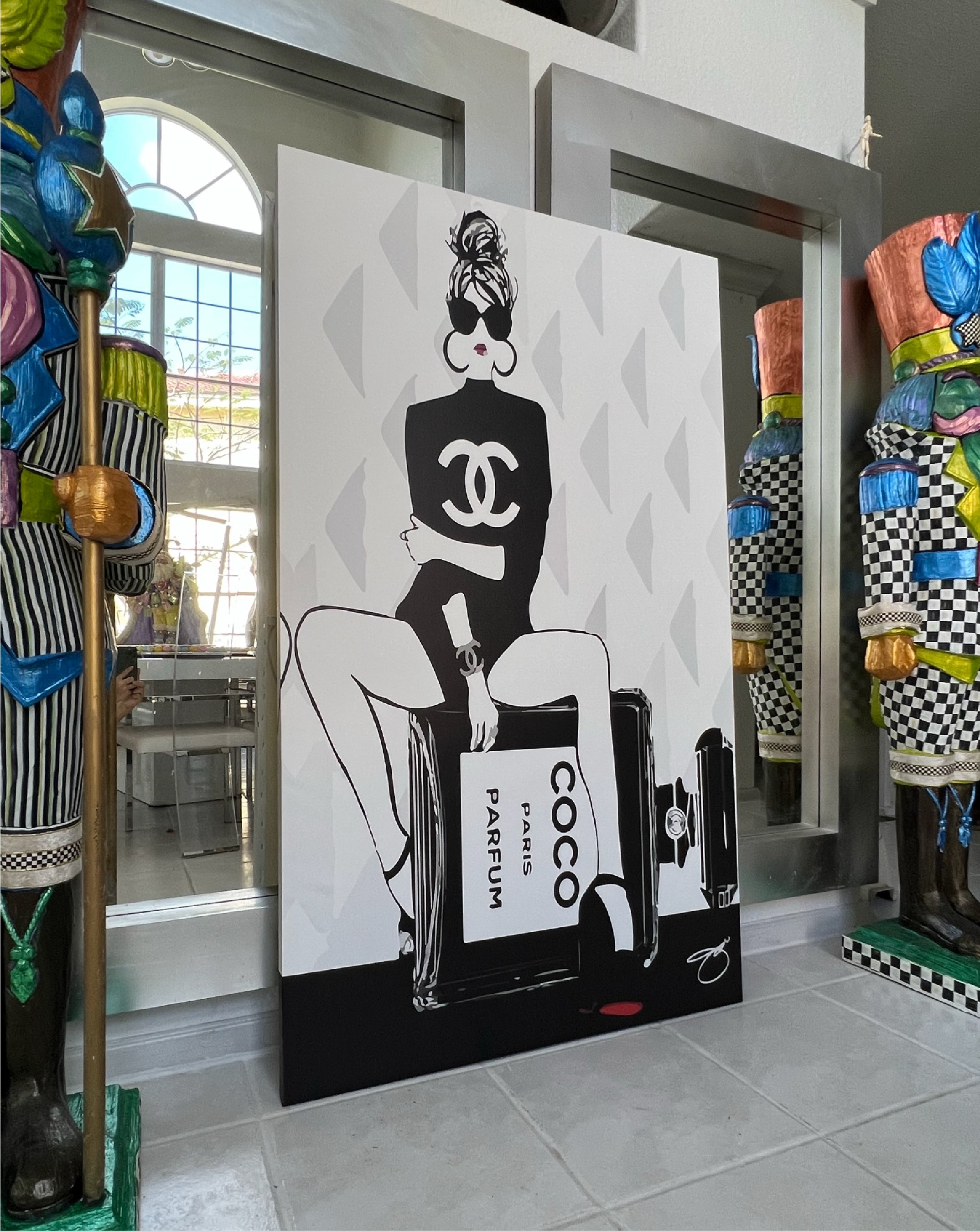 Chanel Woman Modern Canvas
